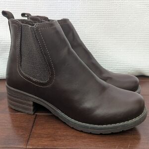 Eastland Dark Brown Jasmine Chelsea Ankle Booties 7w
